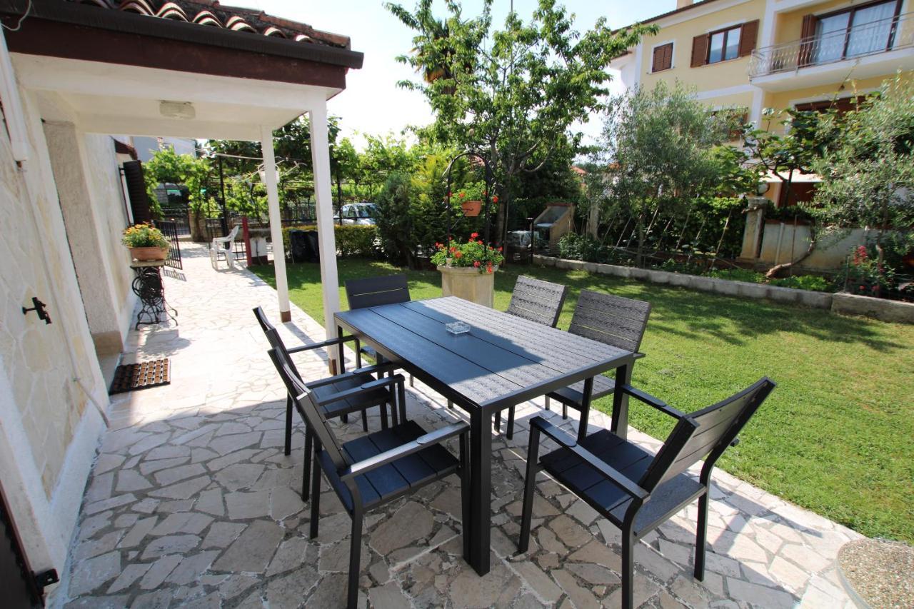 Apartment Sunny Garden Porec Esterno foto