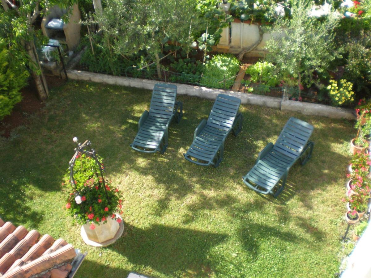 Apartment Sunny Garden Porec Esterno foto